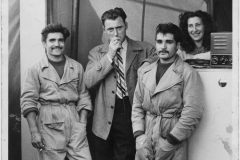 En-souvenir-dArtenay-les-Bidasses-Jean-et-Jaques-Bernardeau-Dédé-Maman-G